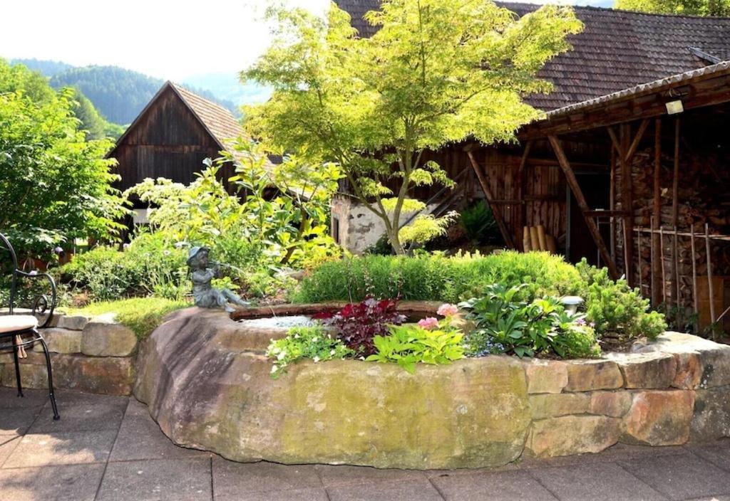 Oberbauernhof - Wohnung "Am Garten" -- Moderne Fewo Im Schoenen Schwarzwaldhaus Гутах Экстерьер фото